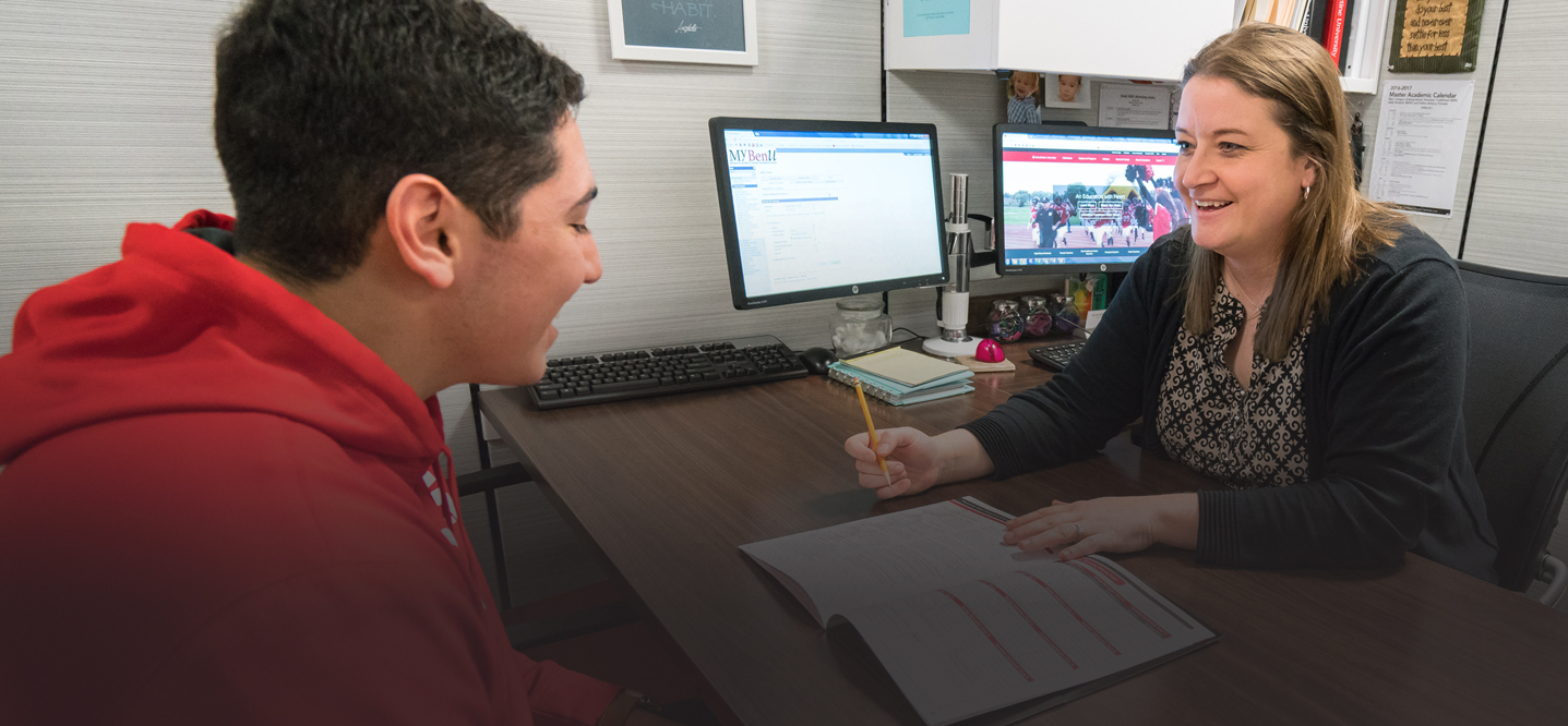 Benedictine Counselor meeting with freshman student
