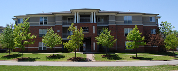 Image of one of the buildings in Founders Wood on the Lisle campus