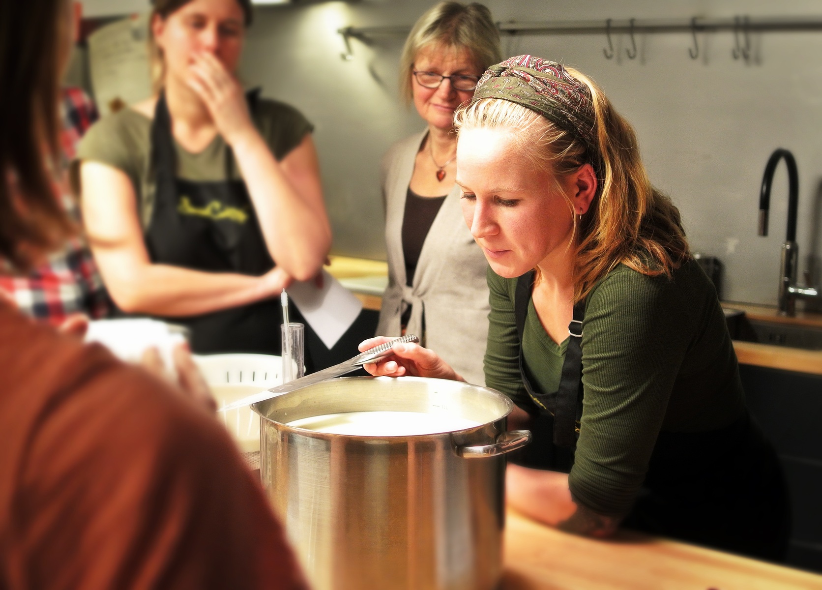girls in kitchen with instructor