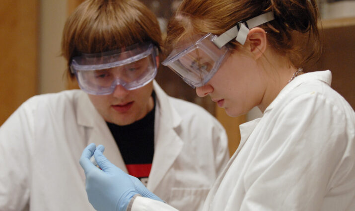 students conducting research