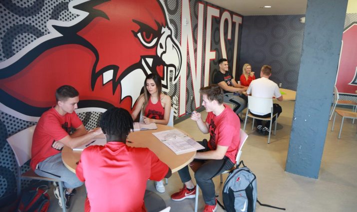 mesa, students studying, mesa campus